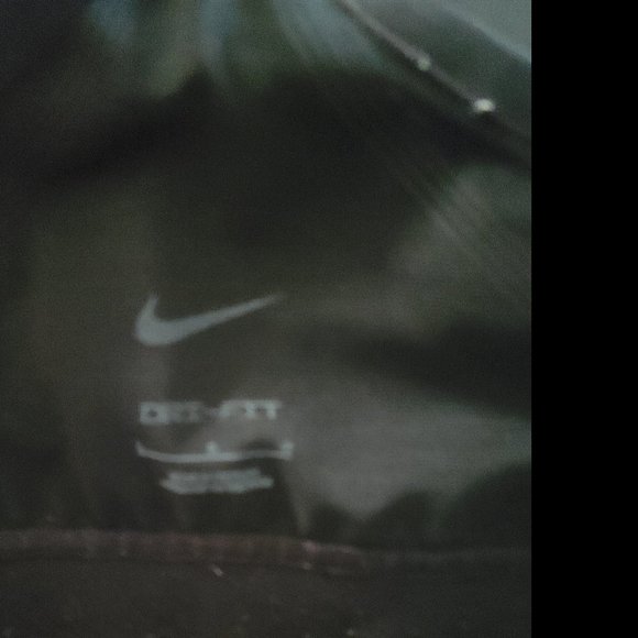 Nike drift sports bra with adjustable straps - Picture 3 of 3